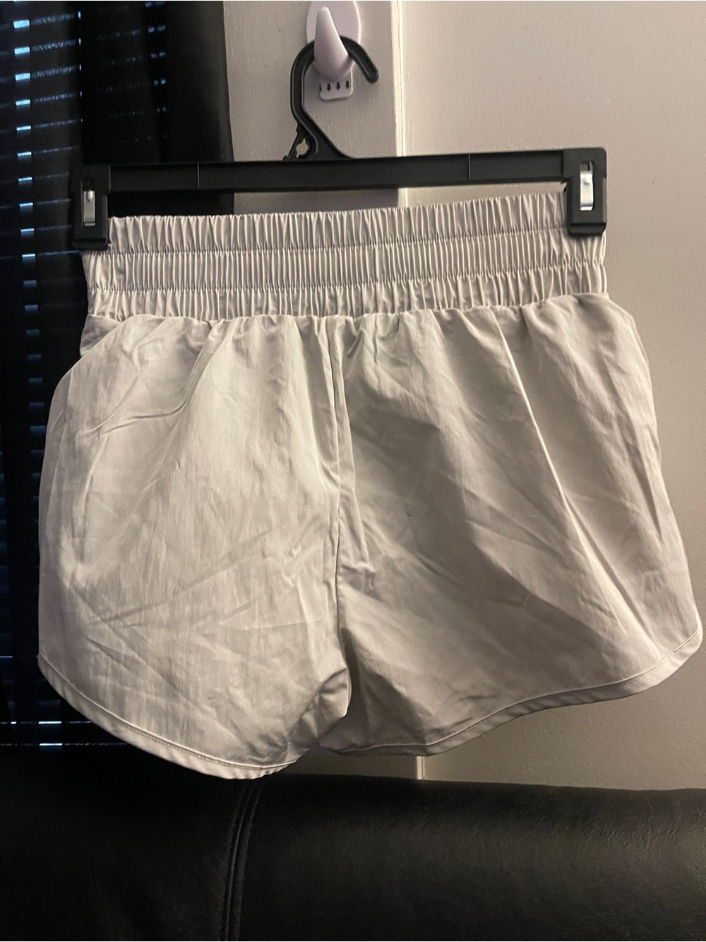 Offline by Aerie Women's Gray Athletic Elastic-Waist Active Shorts Sz Small NWT - Picture 6 of 12